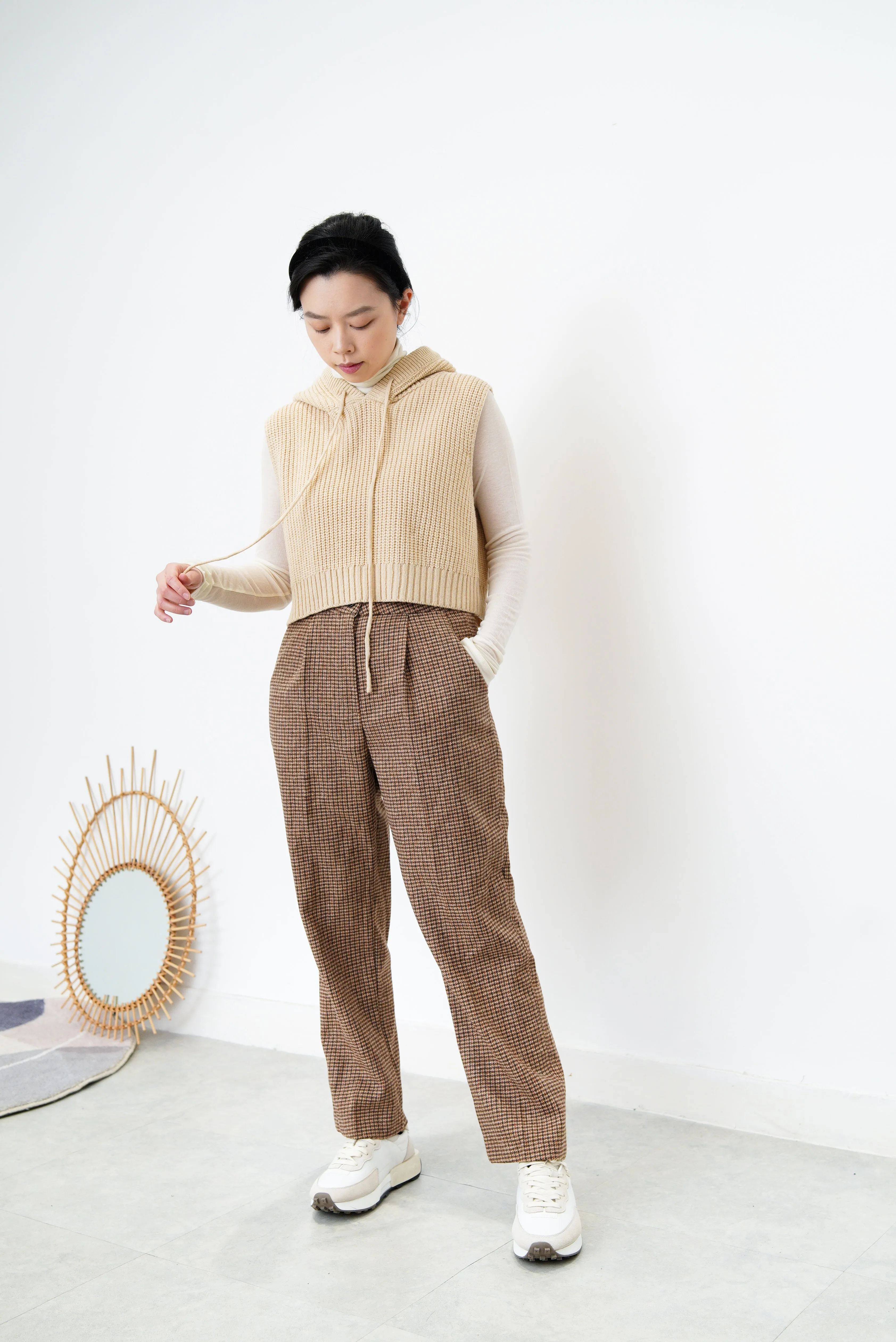Beige knit crop vest w/ hoodie