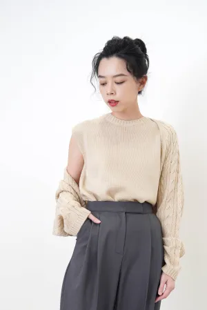 Beige knit vest with attachable sleeves set