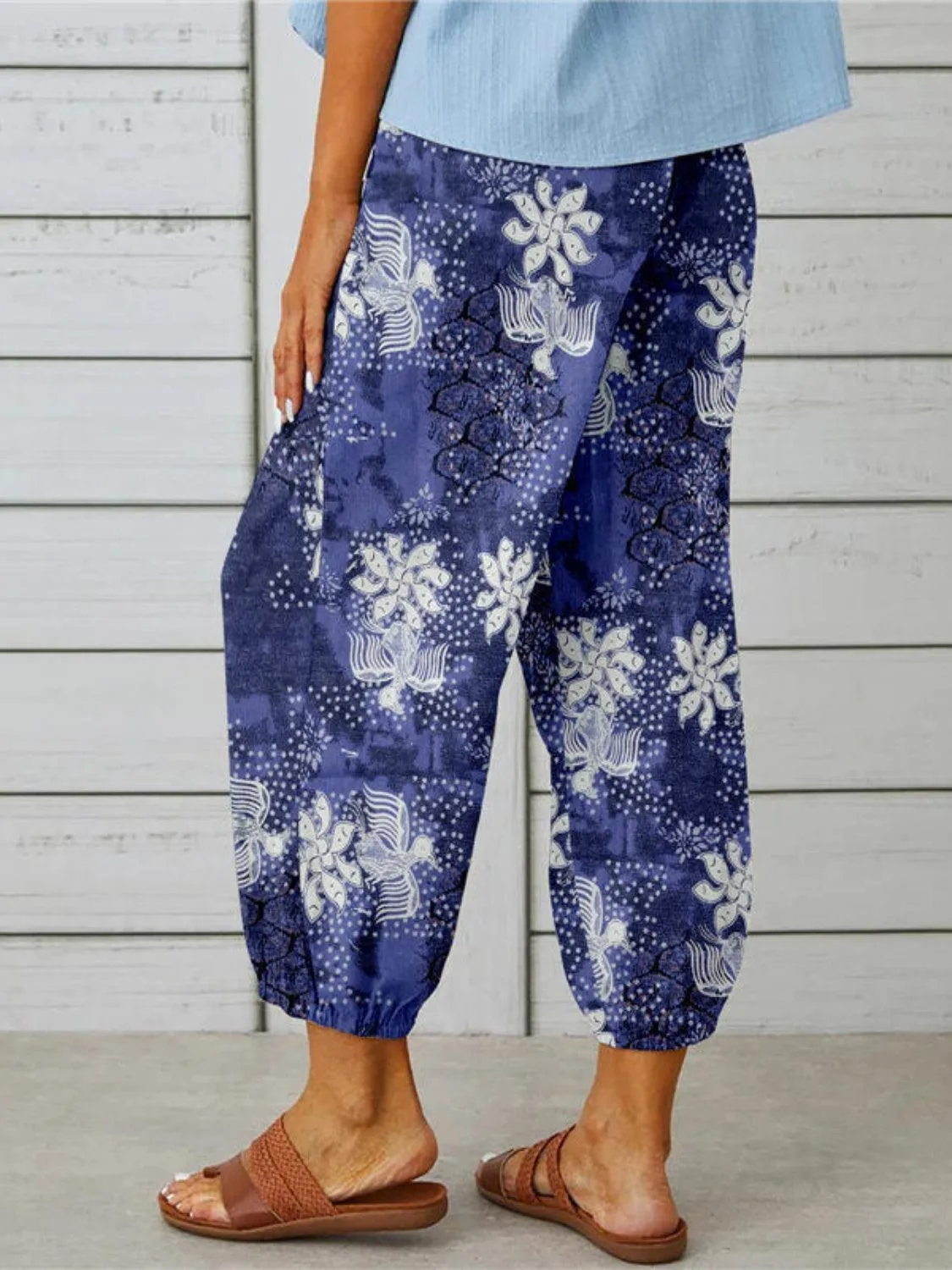 Exquisite Prints Tapered Leg Cropped Pants