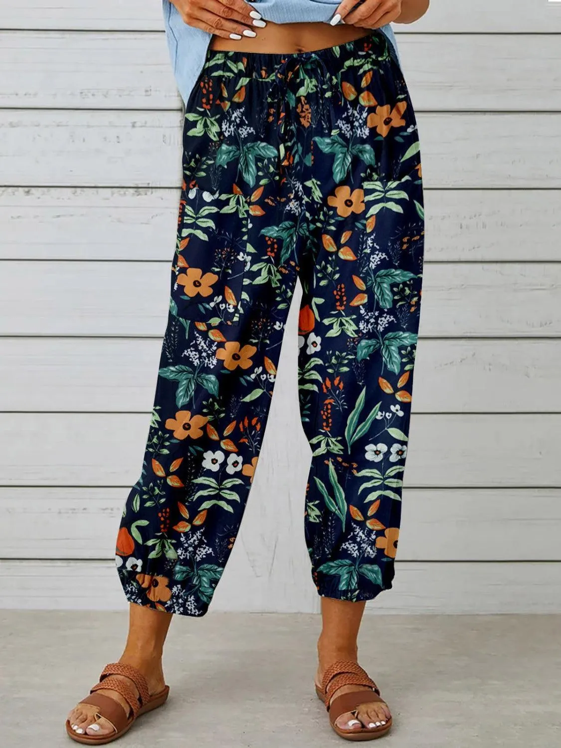 Exquisite Prints Tapered Leg Cropped Pants