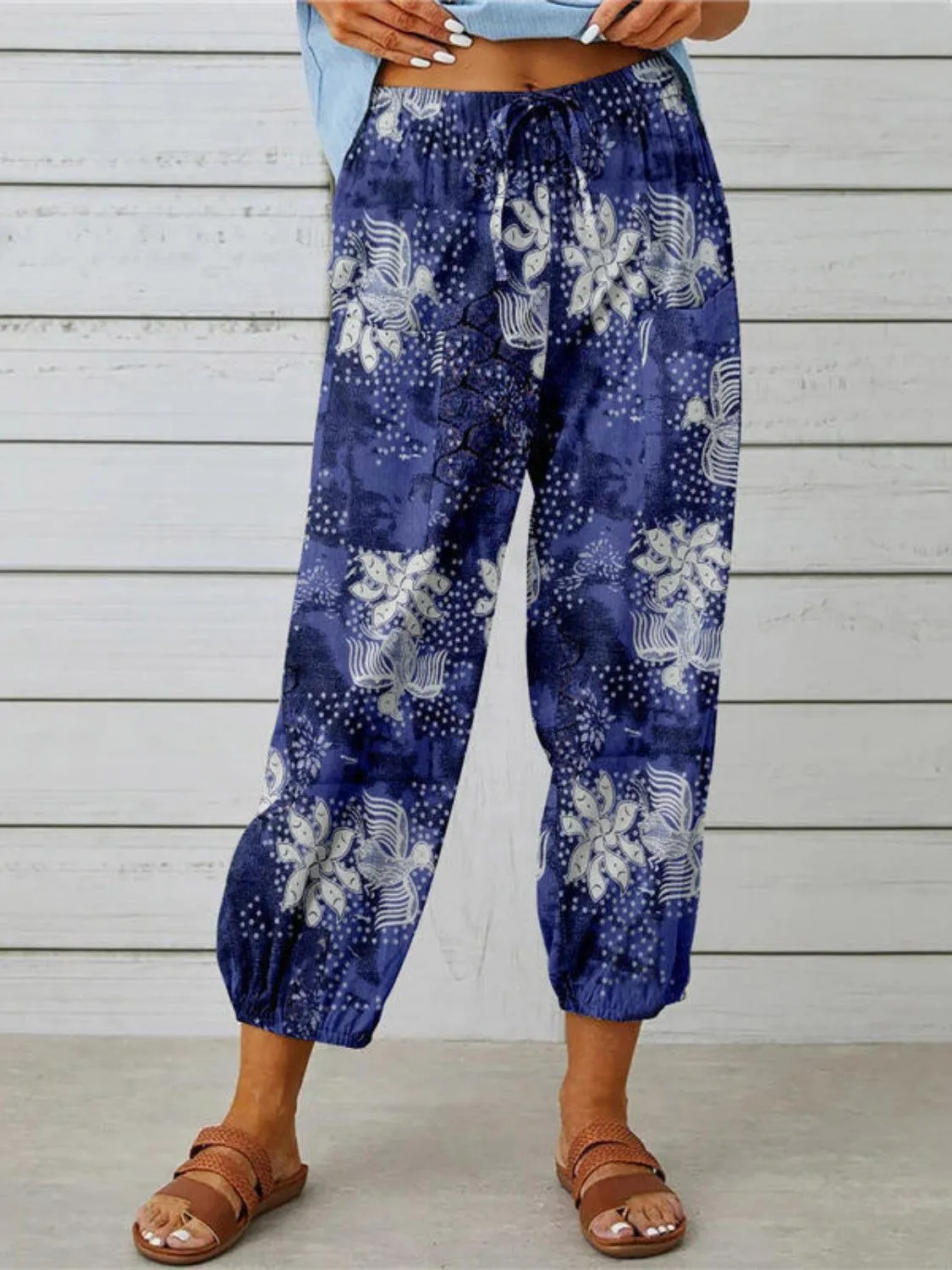 Exquisite Prints Tapered Leg Cropped Pants