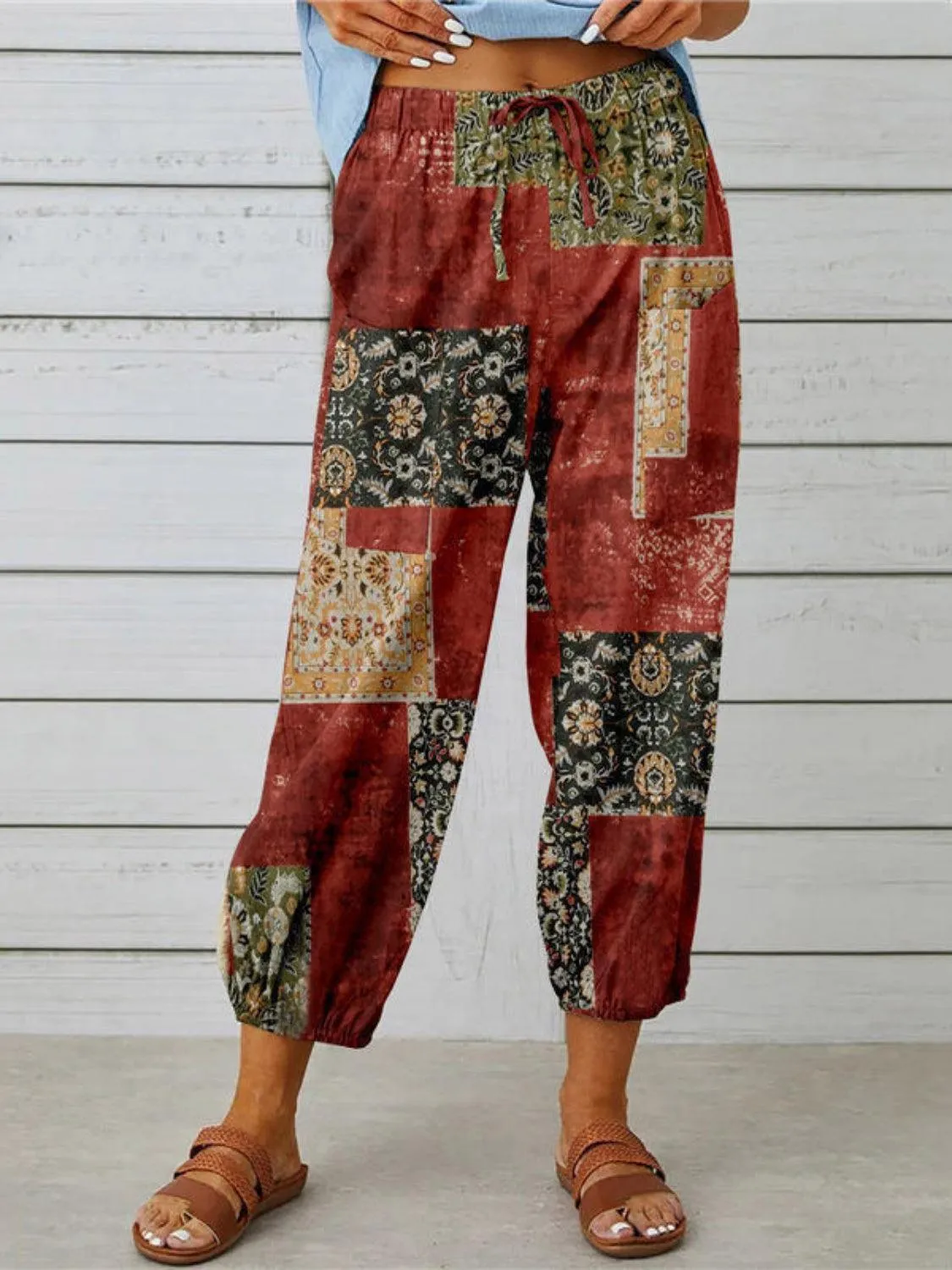 Exquisite Prints Tapered Leg Cropped Pants