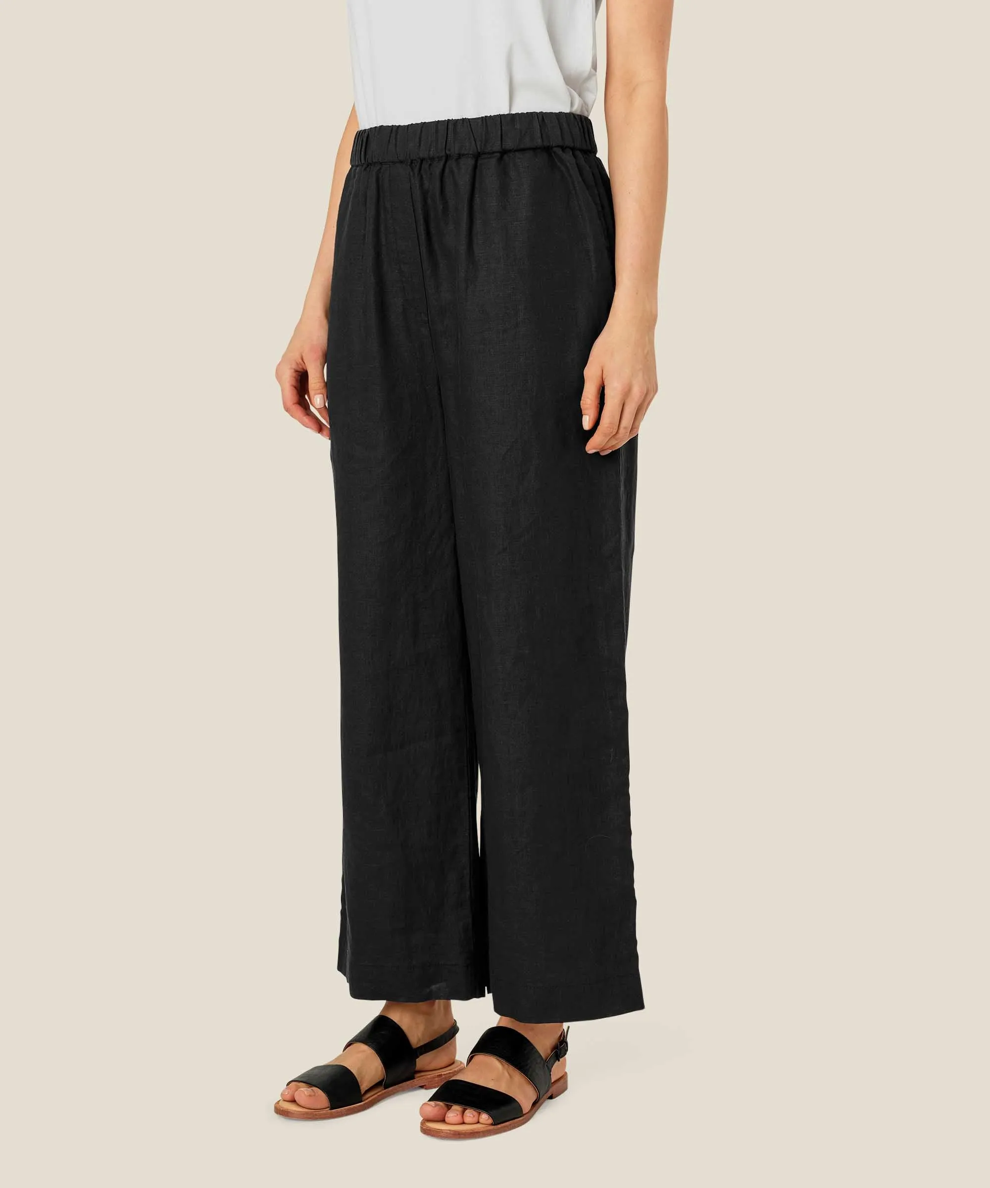 Masai - Women's Parini Linen Trousers in Black