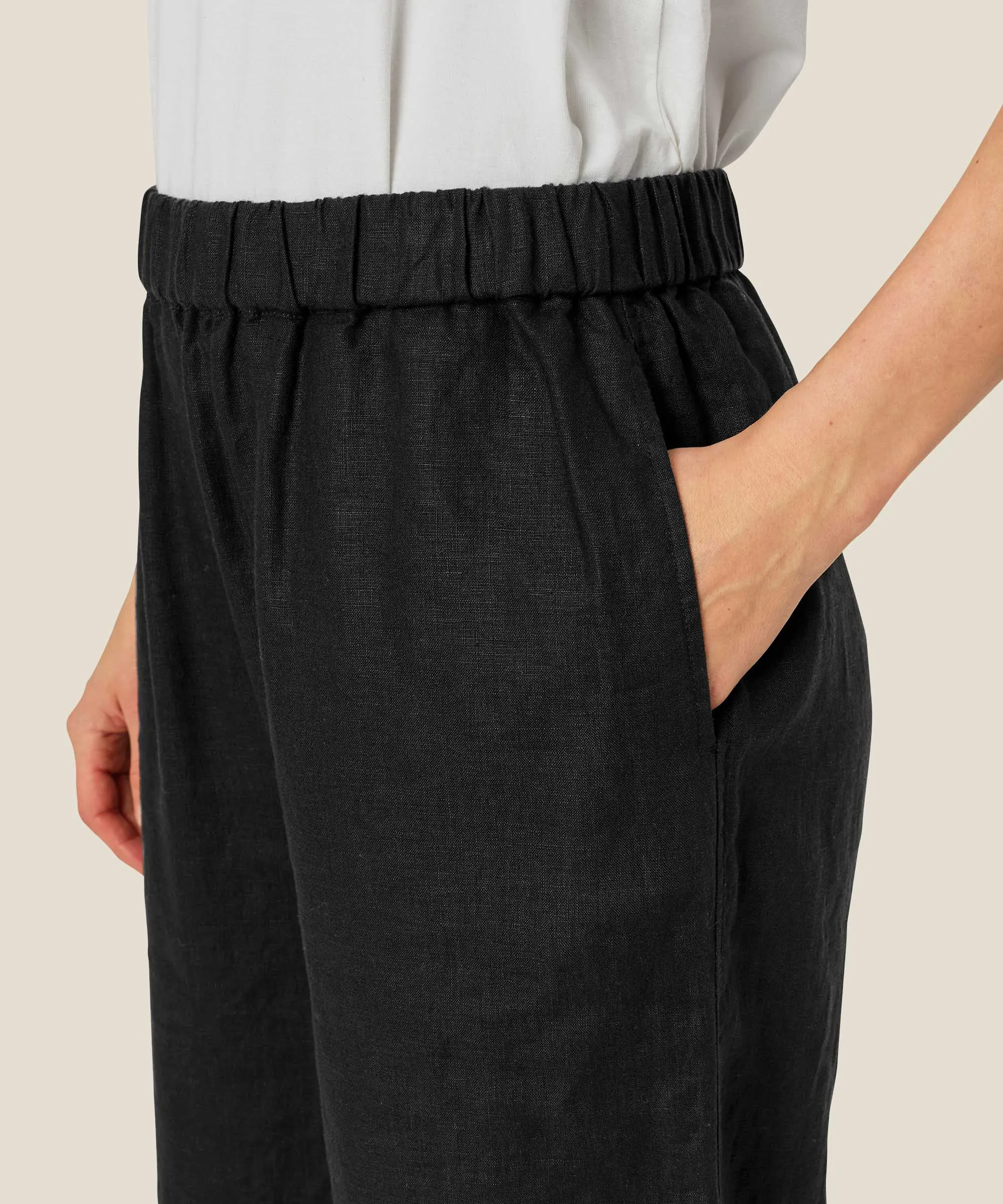 Masai - Women's Parini Linen Trousers in Black